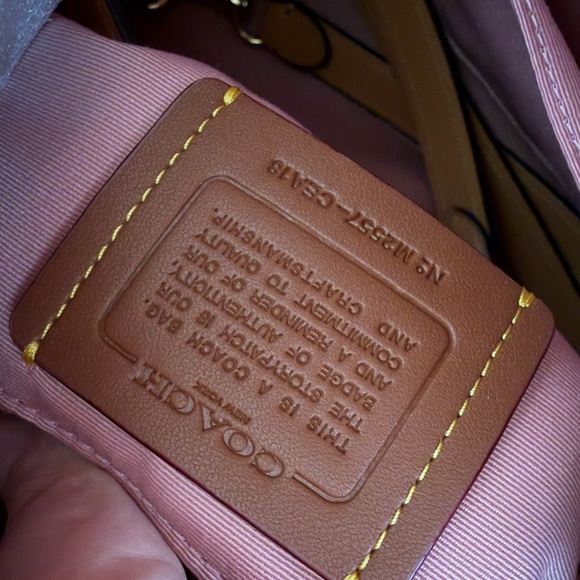Coach Powder Pink Rowan - Picture 5 of 5